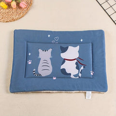 Two Cats Printed Pet Mat All Season Cat Sleeping Blanket