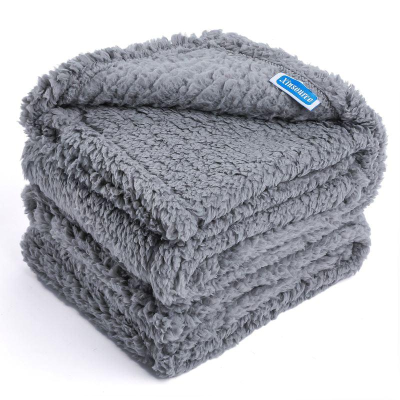 Soft Cozy Fleece Dog Blanket for Puppies and Dogs