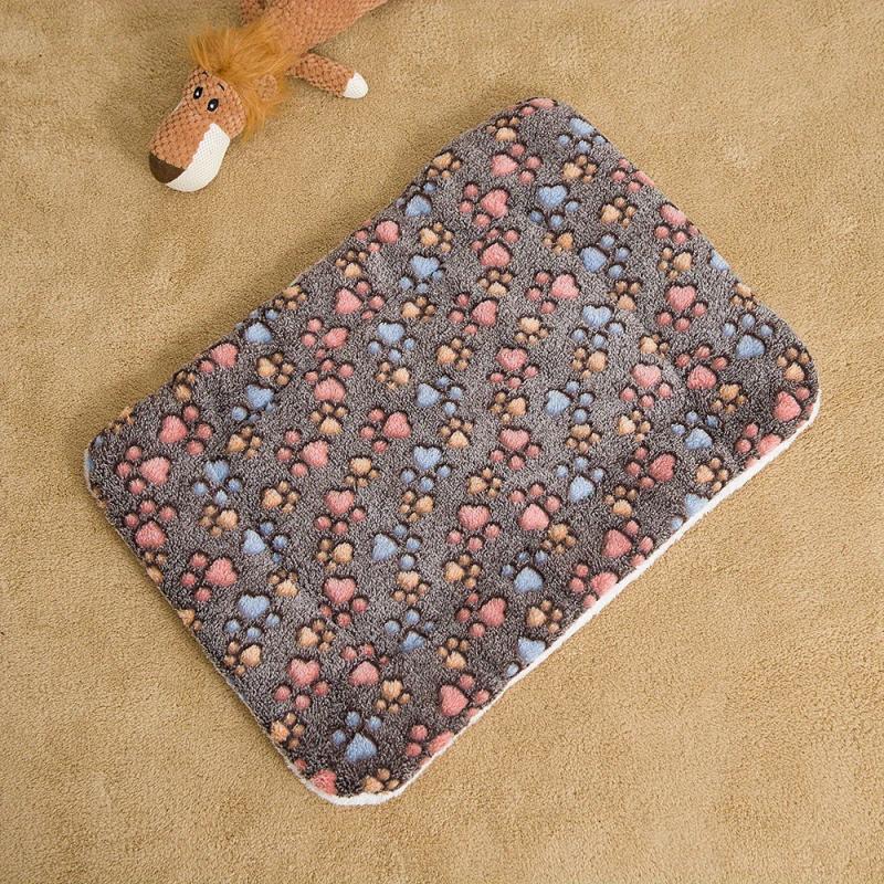 Cartoon Paw Print Pet Mat - Calming Indoor Cat Blanket