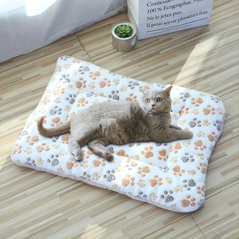 Cartoon Paw Print Pet Mat - Calming Indoor Cat Blanket
