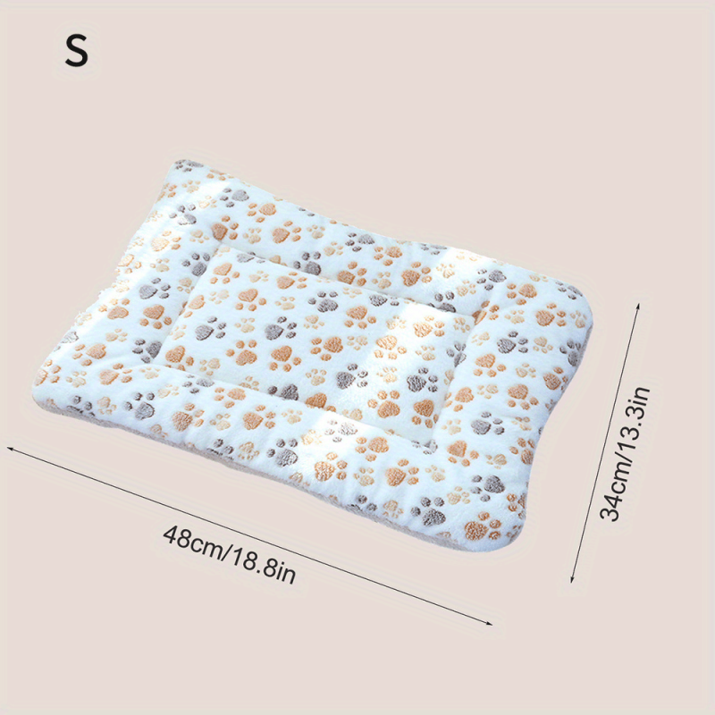 Cartoon Paw Print Pet Mat - Calming Indoor Cat Blanket