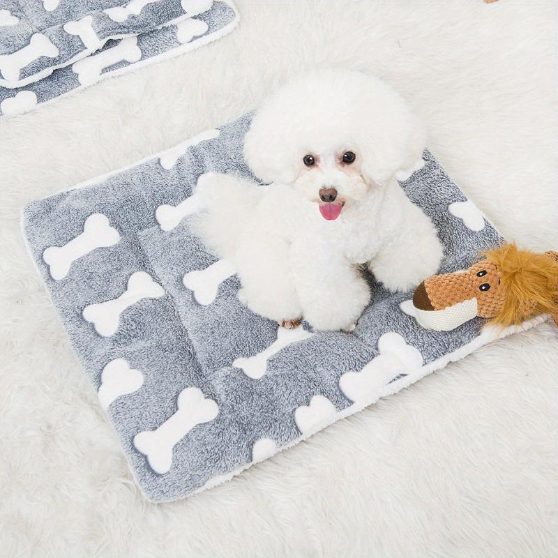 Double Sided Pet Mat for Cats and Dogs - Cartoon Design Cozy Sleeping Mat