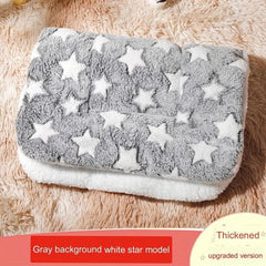 Soft Flannel Pet Cushion Mat For Cat Sleeping Warm Plush Cat Bed Mat