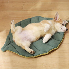 Double Sided Leaf Pet Mat for Cats and Dogs
