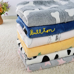 Cozy Fleece Pet Blanket for Small Dogs and Cats