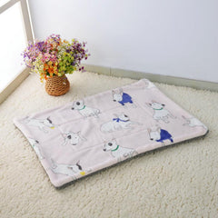 Cozy Fleece Pet Blanket for Small Dogs and Cats