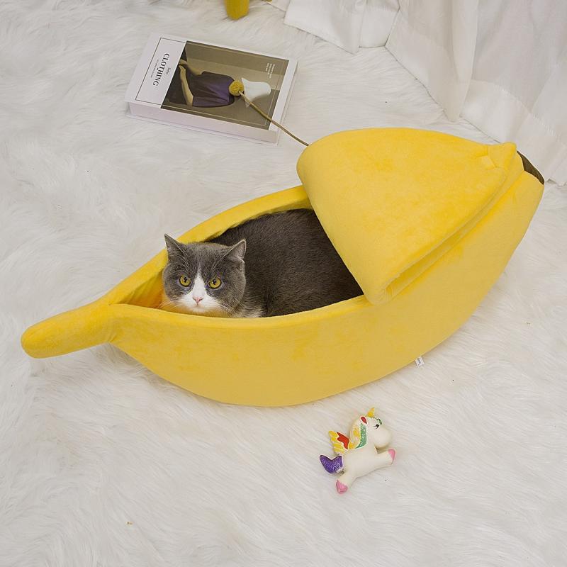 Cozy Banana Nest Pet Bed