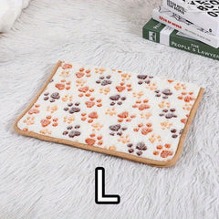 Cute Dog Paw Print Flannel Pet Blanket - Machine Washable Cat Pad