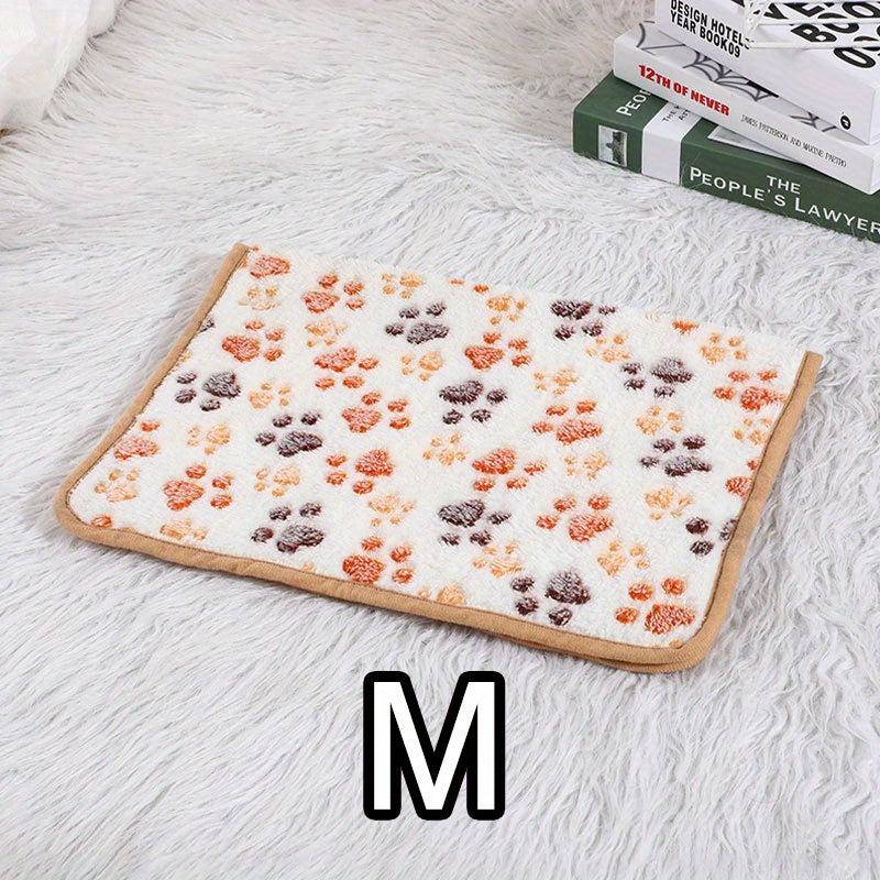 Cute Dog Paw Print Flannel Pet Blanket - Machine Washable Cat Pad