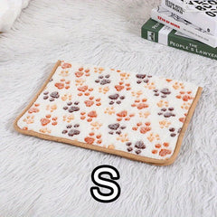Cute Dog Paw Print Flannel Pet Blanket - Machine Washable Cat Pad