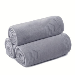 Soft Paw Print Dog Blanket: Calming Mat for Sleep, Thermal Flannel Throw