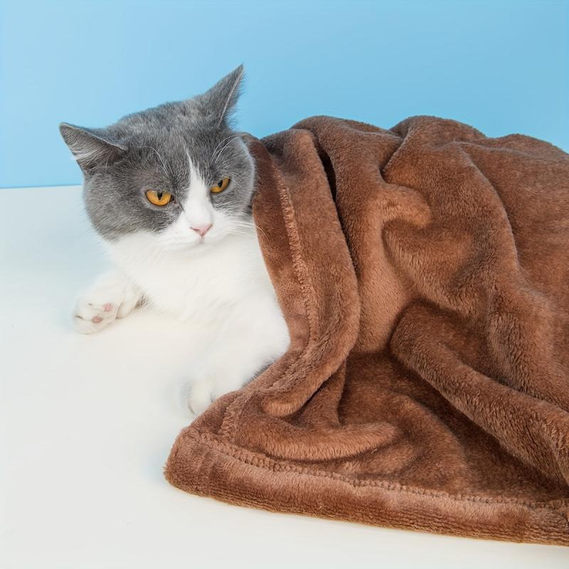 Pet Blanket Embossed Footprint Flannel Thickened Cat Blanket