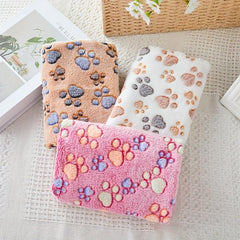 Soft Pet Mat Winter Warm Dog Blanket Paw Print Blanket