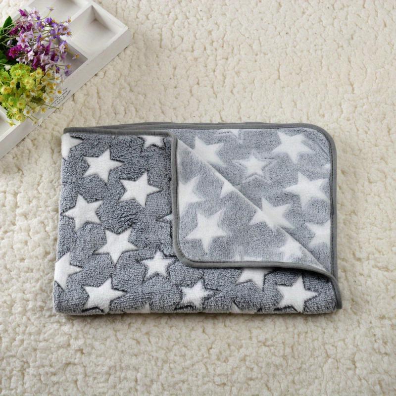 Coral Fleece Dog Blanket with Star Pattern