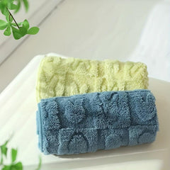 Soft Dog Blanket Rabbit Pattern Flannel Throw For Dog Cat