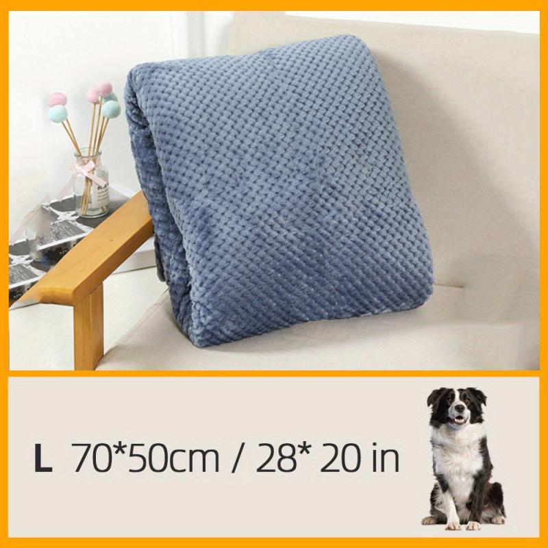 Soft Pet Blanket for Cats & Dogs All Seasons Warm Bed Blanket