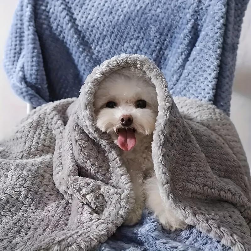 Soft Pet Blanket for Cats & Dogs All Seasons Warm Bed Blanket