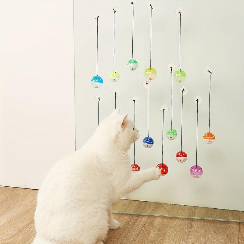 3pcs Suction Cup Bell Random Cat Teaser Hanging Toys