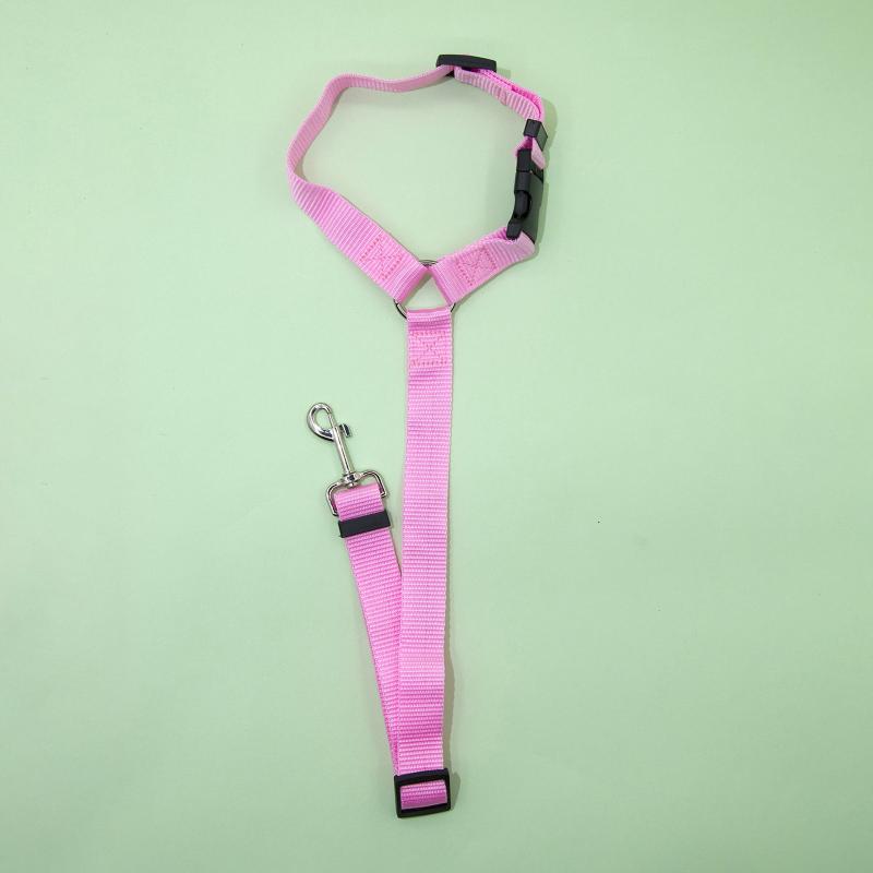 Adjustable Car Seat Belt for Pets Keeps Furry Friends Secure