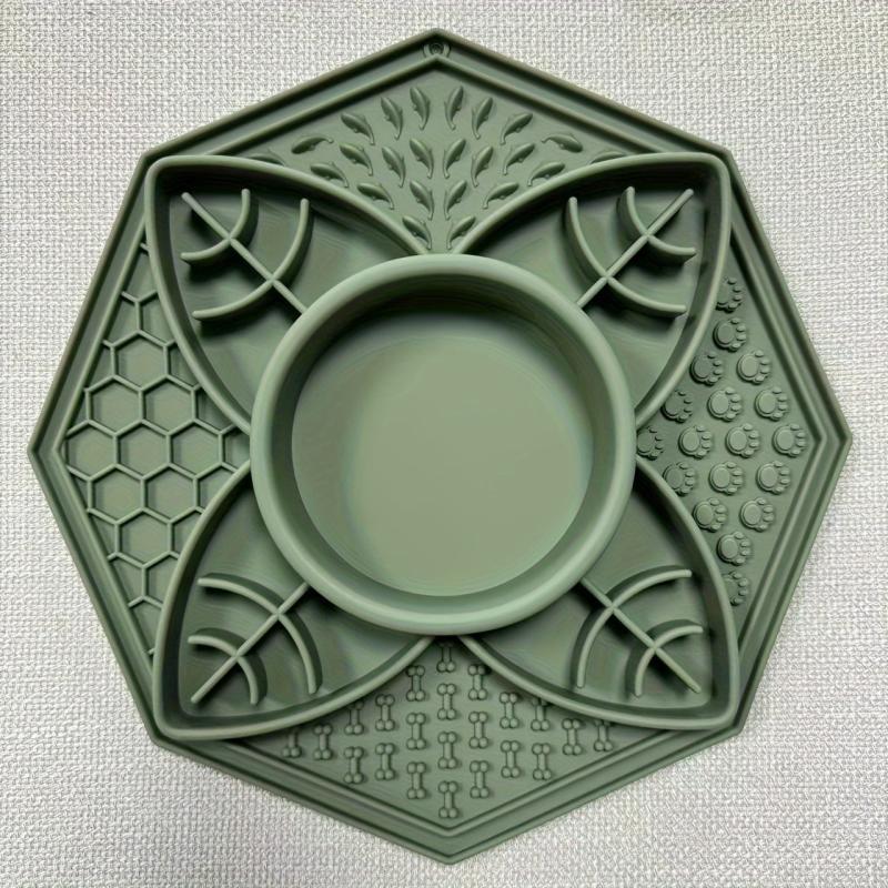 Slow Feed Dog Bowl Silicone Licking Bowl with Suction Cup Puzzle Feeding Pad