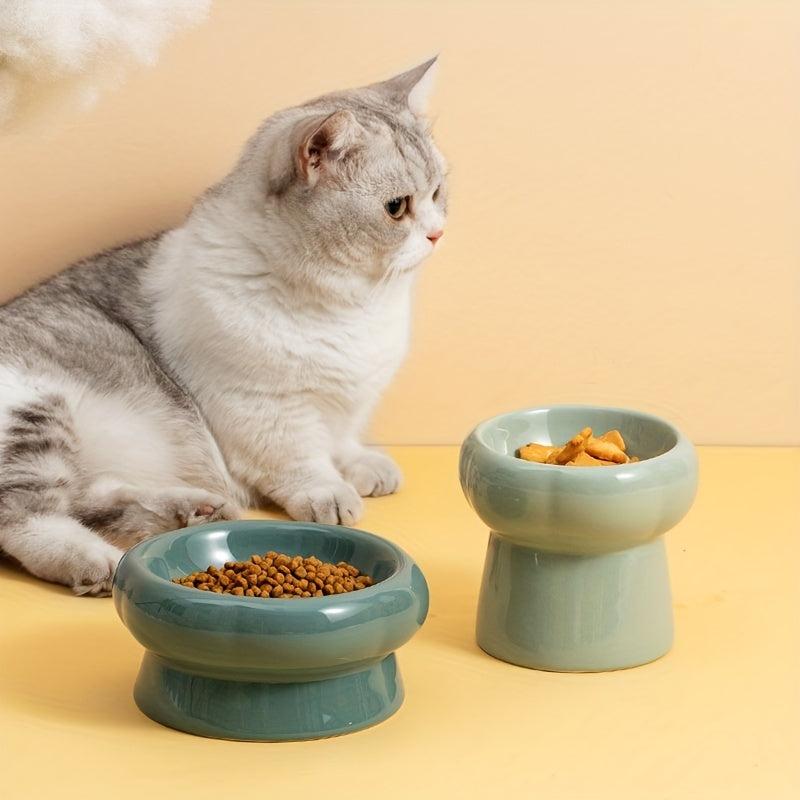 Elevated Ceramic Pet Bowls for Hydrated Cats and Dogs