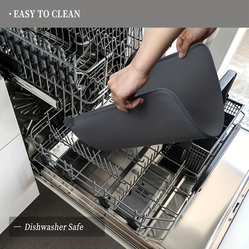 Non Slip Silicone Pet Food Mat Waterproof Easy to Clean Dogs Cats