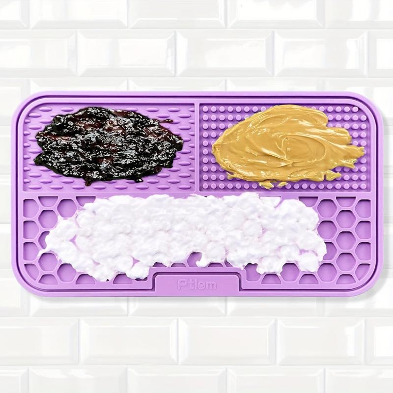Slow Feeder Pet Placemat Silicone Licking Pad for Dogs and Cats