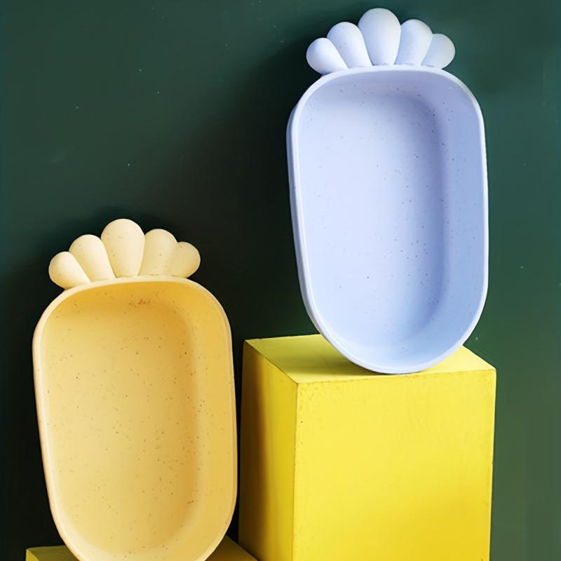 Colorful Carrot Shaped Pet Bowl for Mealtime Fun