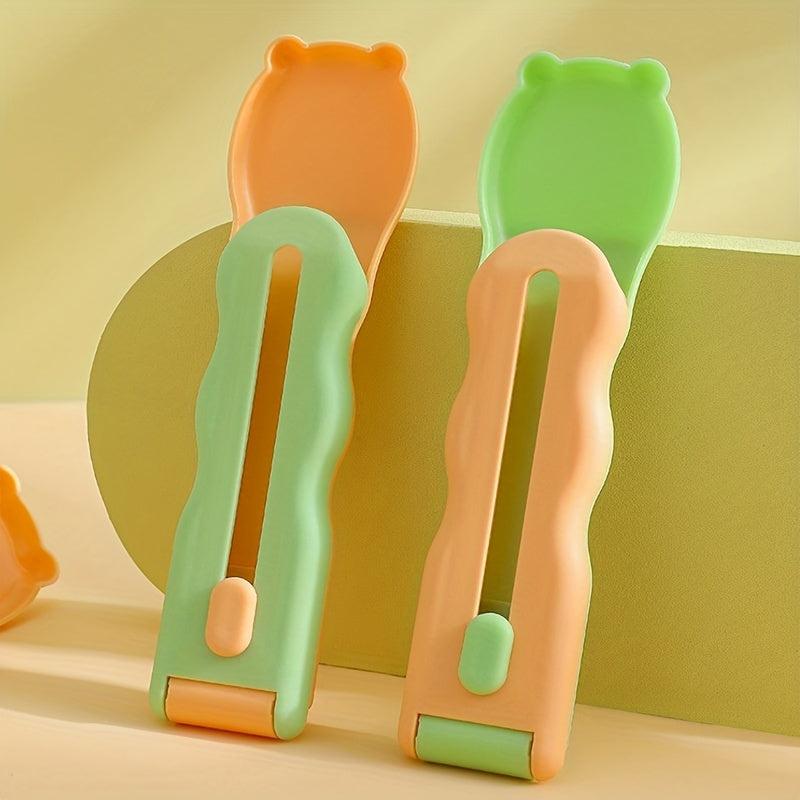 Convenient Cat Food Scoop for Easy Feeding