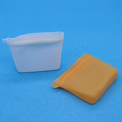 Silicone Dog Food Storage Bag Portable Dog Training Bags Outdoor Pet Supplies