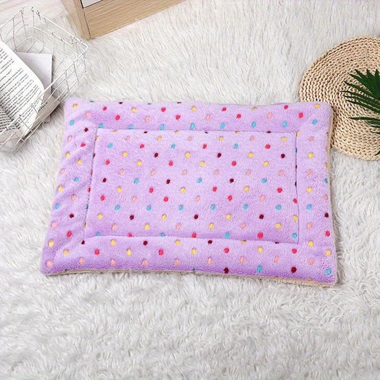 Soft Comfortable Pet Nest Pad for Small Animals Up to 907g