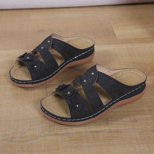 Women's Flower Decor Slide Shoes Comfortable Perforated Sandals