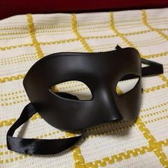 Men's Masquerade Ball Mask Handsome Half Face Plastic Decoration