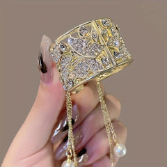 Rhinestone Inlaid Hair Claw Clips with Tassel Pendant - Unique Decors