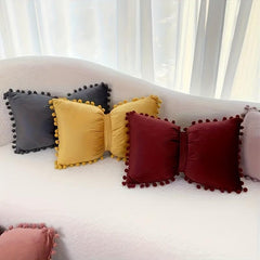 Dutch Fluffy Pom Pillow Cover Strap 30 48x50.8cm