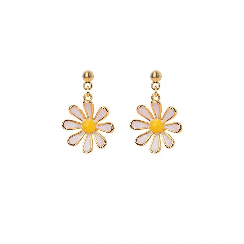 Small Daisy Earrings Female Niche Fresh Style All match Stud Earrings