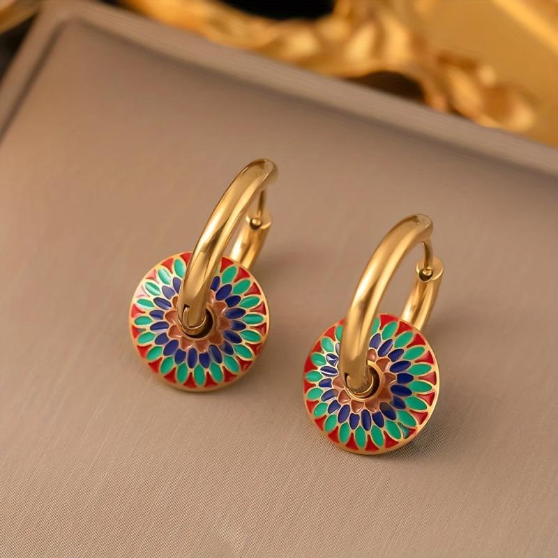 Vintage Flower Pattern Pendant Necklace Earrings Set