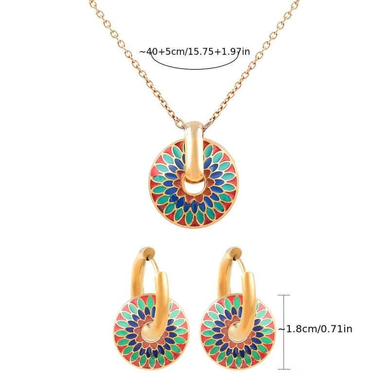Vintage Flower Pattern Pendant Necklace Earrings Set
