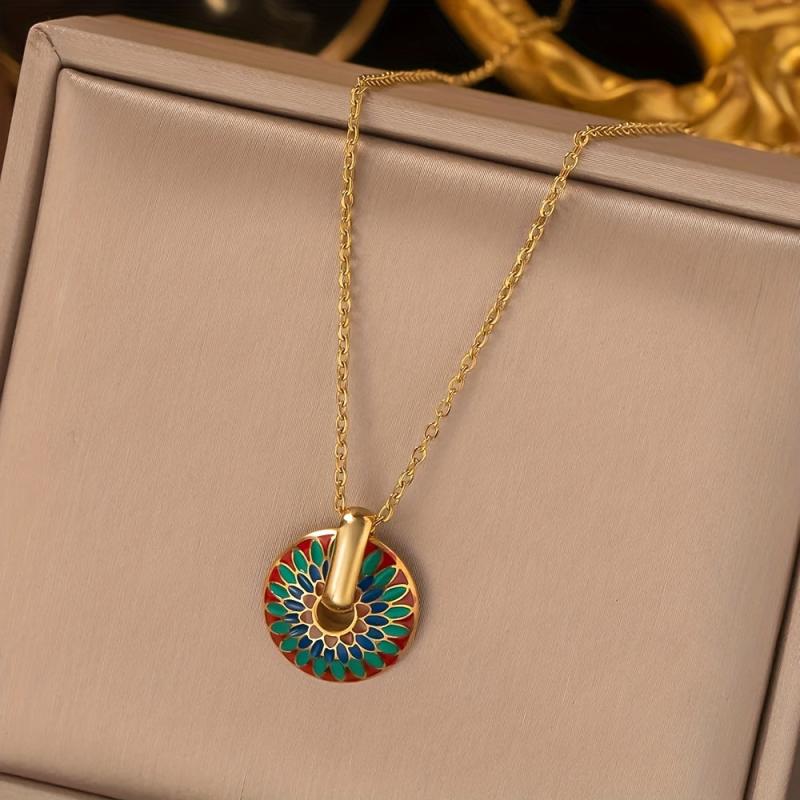 Vintage Flower Pattern Pendant Necklace Earrings Set