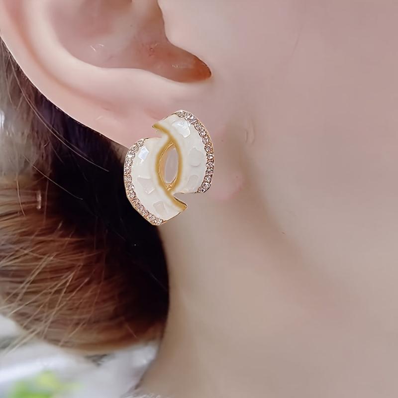 French Style Retro Earrings with Artificial Diamonds