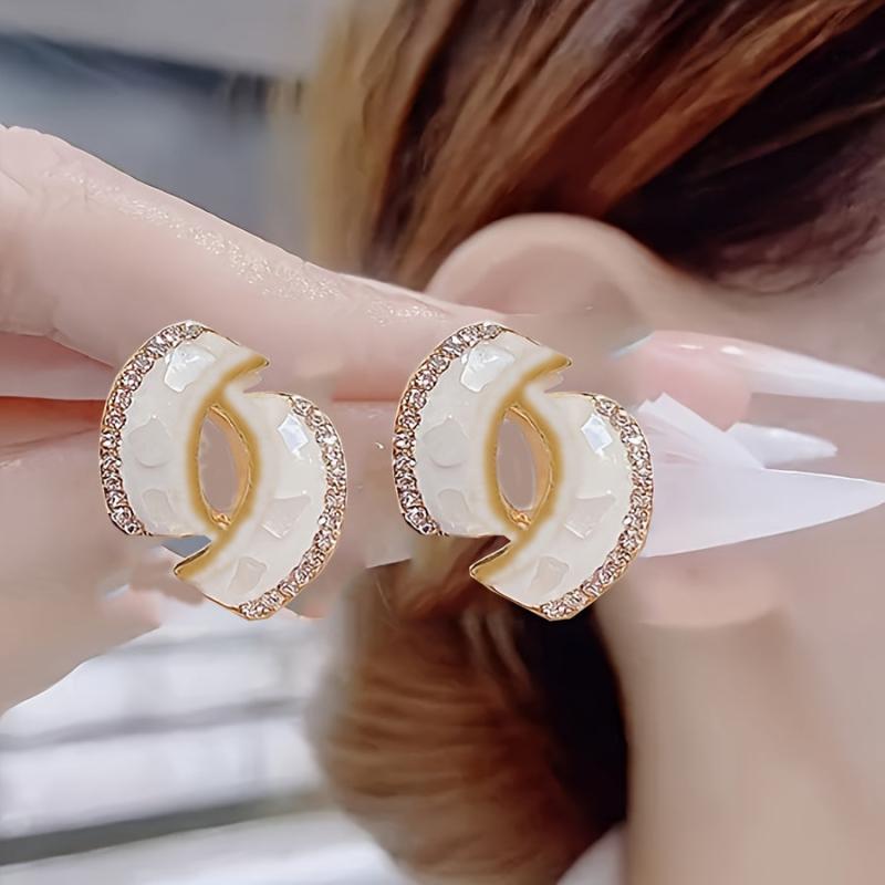 French Style Retro Earrings with Artificial Diamonds