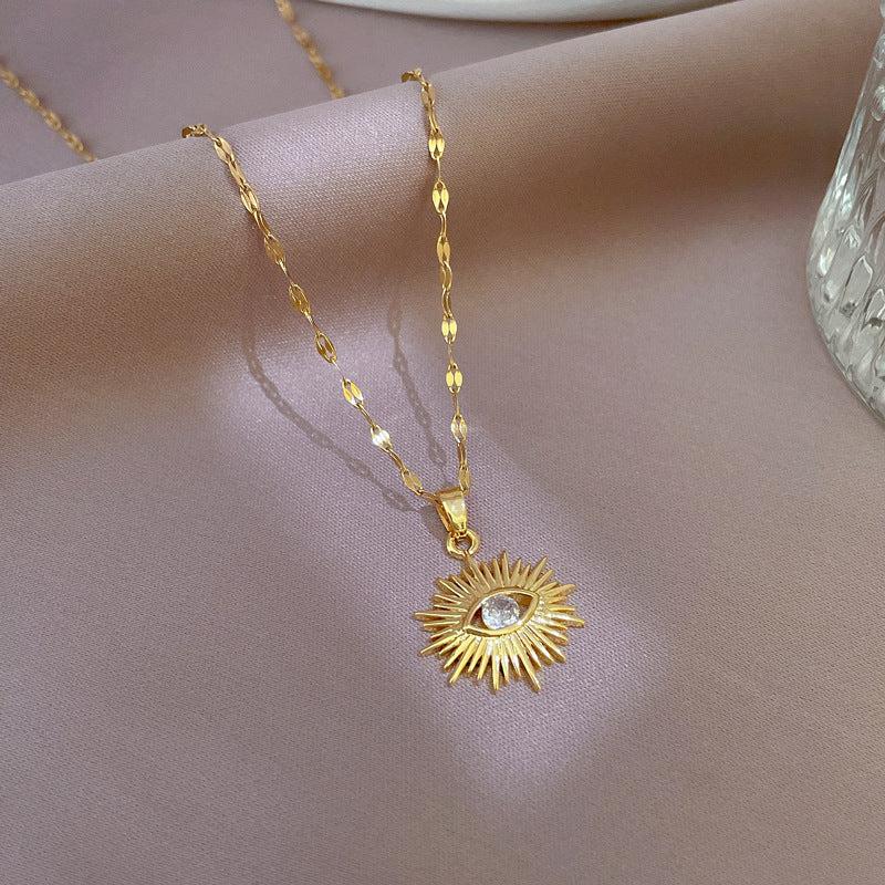 Vintage Magic Eye Pendant Necklace for Elegant Look