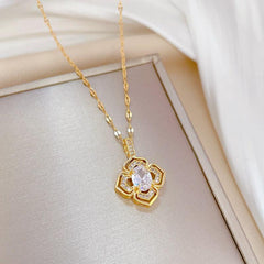 Geometric Flowers Diamonds Pendant Chain Women's Rhinestone Necklace