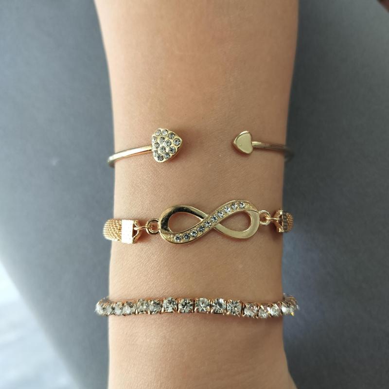 Women's Heart shaped Open Bracelet 8 Character Bracelet With Diamonds 3pcs Set