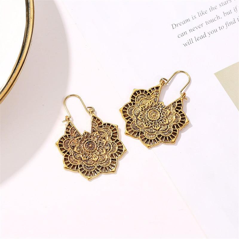 Vintage Style Alloy Cutout Flower Earrings Bohemian Carved Pattern Electroplated