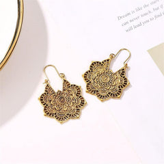 Vintage Style Alloy Cutout Flower Earrings Bohemian Carved Pattern Electroplated