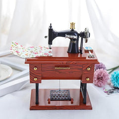 Wind Up Music Box Creative Toy Gift Decompressing Decoration