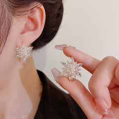 Flash Snowflake Stud Earrings Silvery Needle Earrings