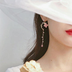 Celebrity Style Tassel Earrings Round Face Flower Design