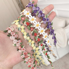 Romantic Lace Necklace Choker with Sweet Flowers